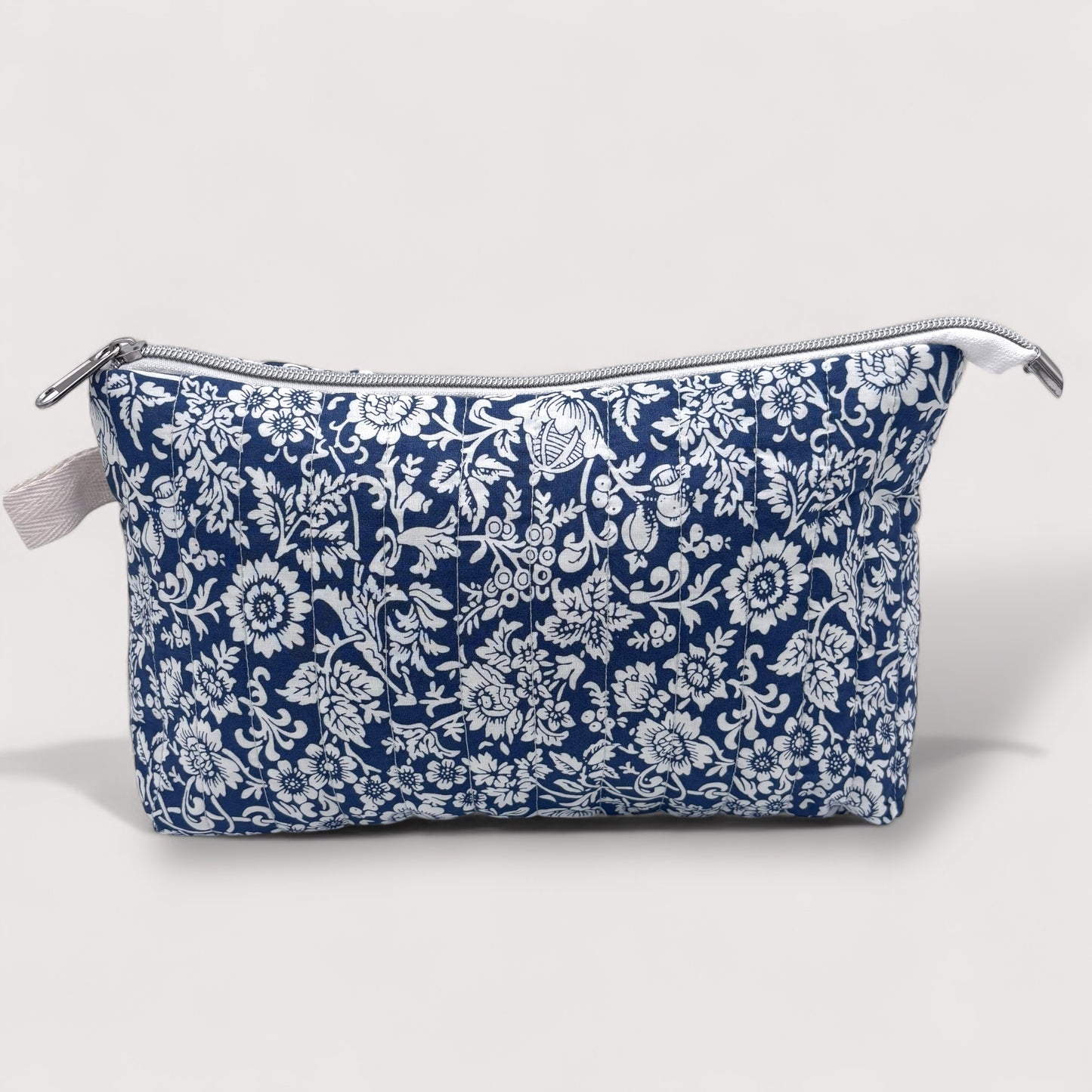 White flowers Quilted Cotton Wash Bag - Toiletry Pouch