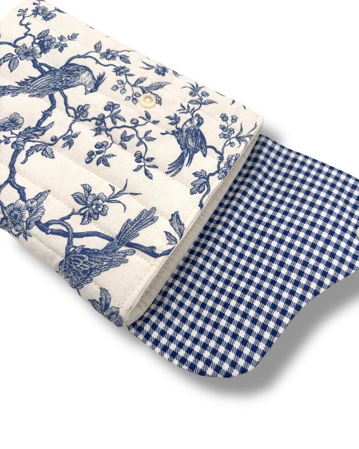 Cute blue bird Quilted Cotton Kindle Sleeve - Padded E-Reader Case