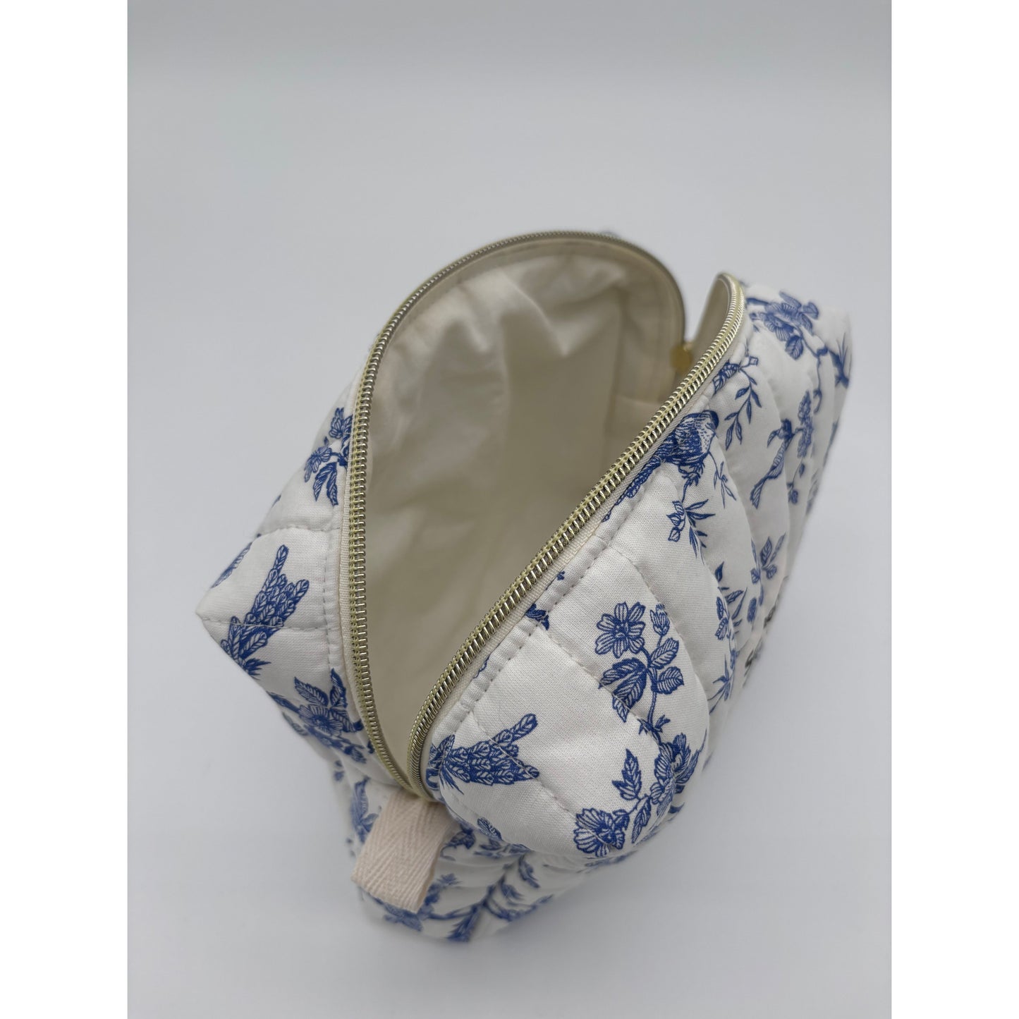 Cretonne Blue Birds Carry all bag