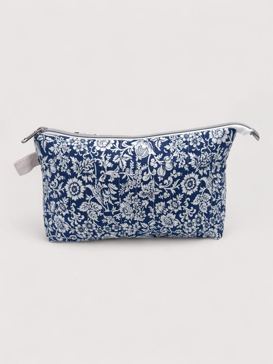 White flowers Quilted Cotton Wash Bag - Toiletry Pouch