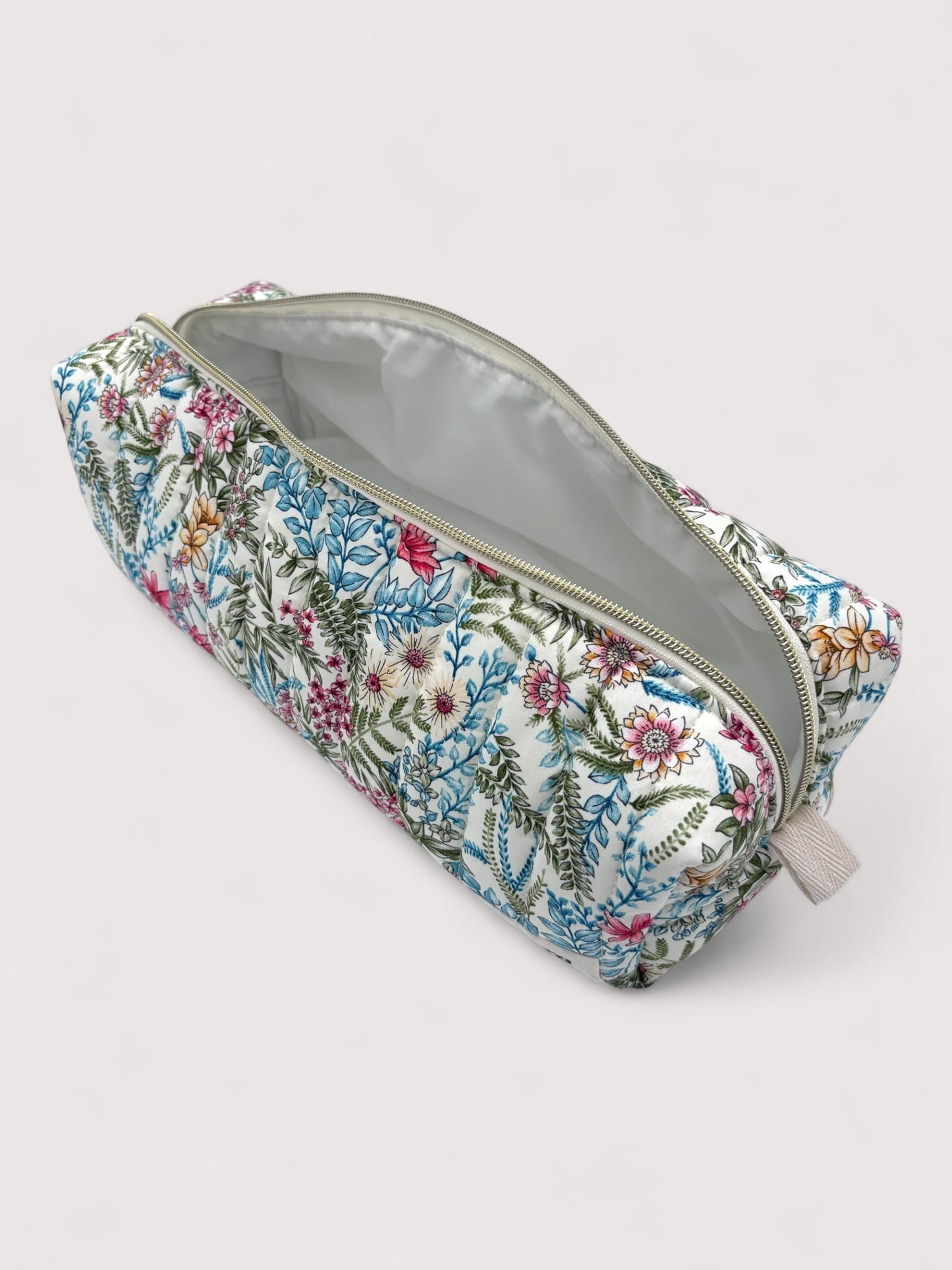 White Floral quilted Hairtool Bag